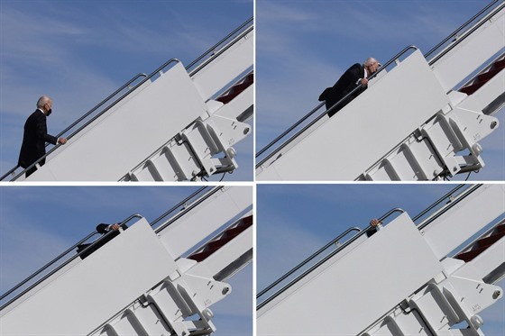 Pád amerického prezidenta Joea Bidena při nástupu do letadla (19. března 2021)