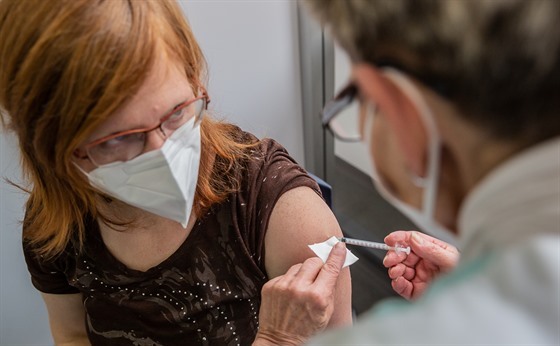 Rychnovské očkovací centrum může rozdat až 15 tisíc dávek vakcíny za měsíc (23....