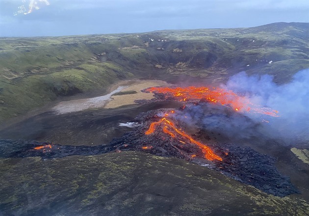 Islanďany děsí hrozba obří sopečné erupce, varují je tisíce zemětřesení