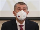 Na tiskové konferenci Andrej Babi vypíchl projekt Pandemické nemocnice a...