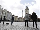 Staromstské námstí, minuta ticha za obti nemoci covid-19 (22. bezna 2021)