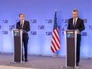 Americký ministr zahranií Antony Blinken a éf NATO Jens Stoltenberg v...