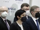 Poltici trojkoalice SPOLU (ODS, KDU-SL, TOP 09) na tiskové konferenci ve...