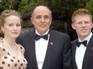 Rudy Giuliani a jeho dti - dcera Caroline a syn Andrew (24. kvtna 2003)