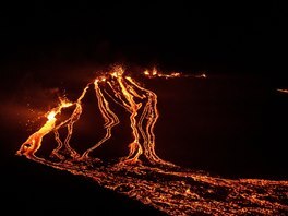 Na Islandu poblíž Reykjavíku vybuchl vulkán Fagradalsfjall. (20. března 2021)