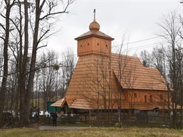 V Třinci-Gutech na Frýdecko-Místecku pokračuje stavba repliky dřevěného kostela...