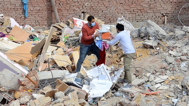 Při zřícení domu v Káhiře zemřelo nejméně 25 lidí. (27. března 2021)