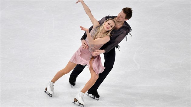 Rusové Viktoria Sinicinová a Nikita Kacalapov ovládli soutěž tanečních párů na mistrovství světa.