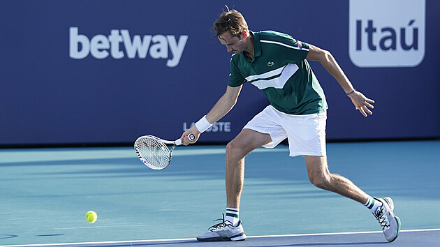 Daniil Medveděv z Ruska ve třetím kole turnaje v Miami