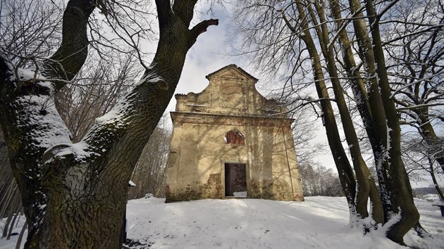 Takto nyní vypadá kaple svaté Anny. Město Pelhřimov však chce zchátralou památku zrekonstruovat, přivést ji do původního stavu a zpřístupnit veřejnosti.