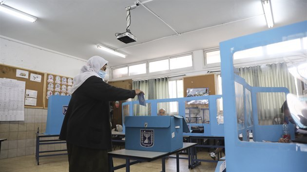 V Izraeli maj dal parlamentn volby. U tvrt za posledn dva roky. (23. bezna 2021)