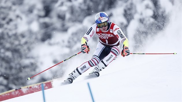 Francouzský lyžař Alexis Pinturault na trati obřího slalomu v Lenzerheide