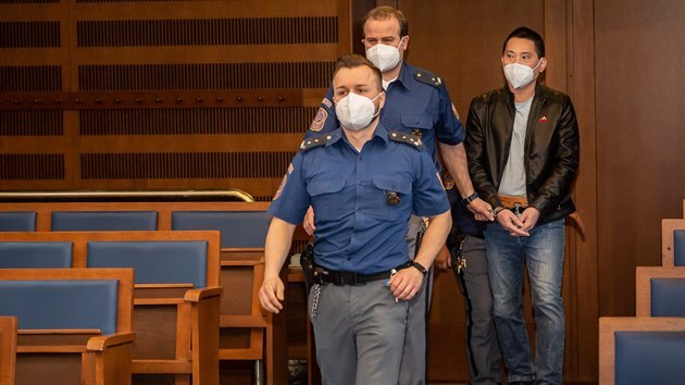 S. D. H. obžalovaný z pokusu vraždy stanul před Krajským soudem v Hradci Králové (23. 3. 2021).