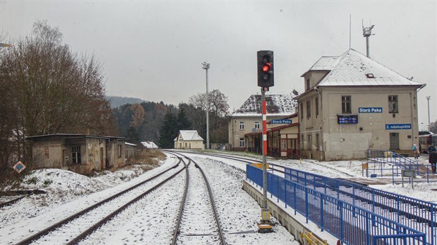 Stanice Stará Paka, kolej ve směru do Jaroměře