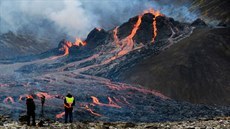 Na Islandu poblí Reykjavíku vybuchl vulkán Fagradalsfjall. (20. bezna 2021)