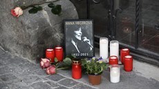 Pietní místo zpěvačky Hany Hegerové v Praze na Staroměstském náměstí (24....