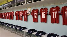 Kabina eských mladík ped úvodním zápasem fotbalového Eura do 21 let s Itálií.