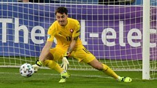 Český brankář Martin Jedlička zasahuje v utkání malého Eura proti Itálii.