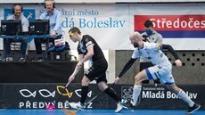 Momentka z 2. �tvrtfinále play-off florbalové Livesport Superligy mezi...