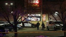 V obchod ve mst Boulder v americkém Coloradu útoil stelec, zabil deset...