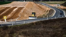 Stavba dálnice D11 do Jaroměře (16.4.2020)