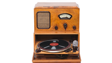 1934 - kombinace rádia a fonografu