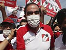 Jeden z kandidát na prezidenta Peru Yonhy Lescano na pedvolebním mítinku....