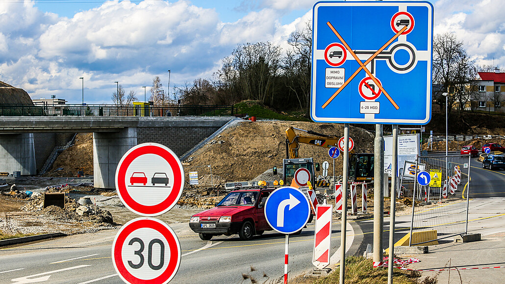 Prioritou je dostavba východní �ásti silni�ního okruhu Plzn�.