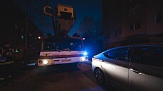 Na problém se zaparkovanými vozy ukázala i únorová zkou�ka pr�jezdnosti...