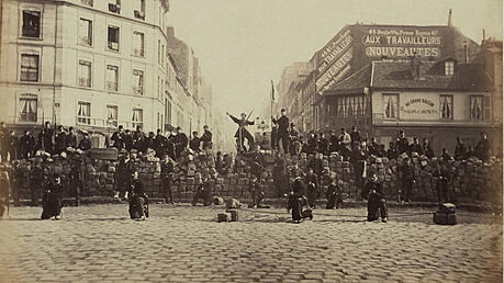 Paíská komuna (francouzsky La Commune de Paris) byla radikáln socialistická...