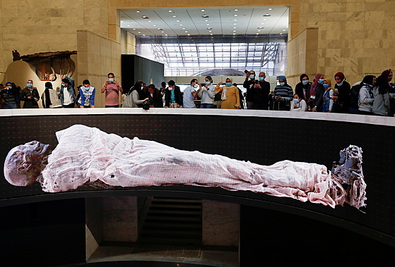 Dvaadvacet mumií starověkých egyptských panovníků od soboty spočívá v...