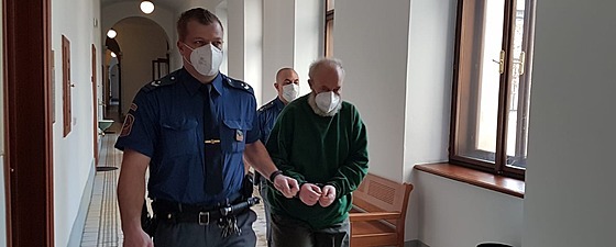 Muž z Plzně bodl družku do břicha. Za pokus o vraždu mu hrozí až 18 let vězení....