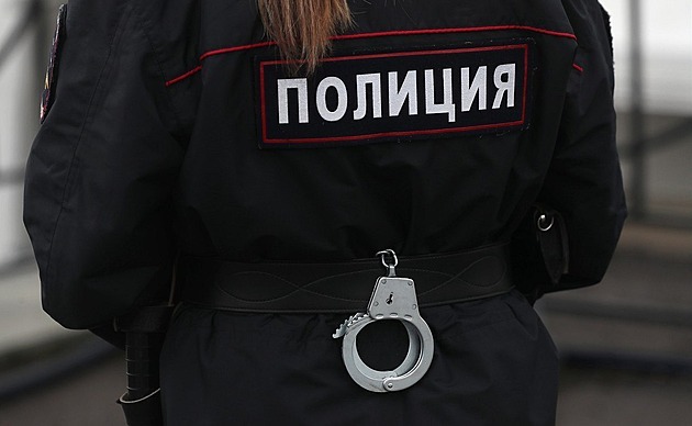Svlékání, týrání... Rusko přitvrdilo proti LGBT, zatýká při brutálních raziích