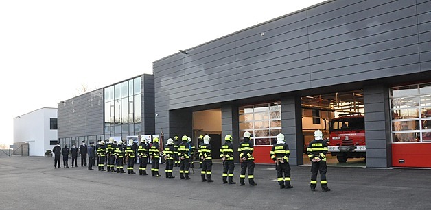 Havlíčkobrodští hasiči po půl století vyjíždějí k zásahům z nové stanice
