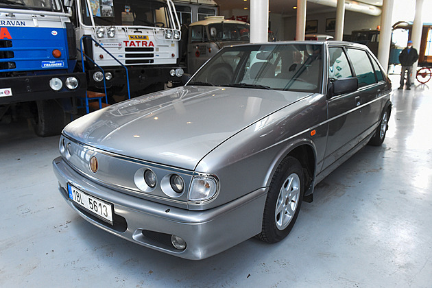 Černé ovce automobilek. Na některé modely by rády zapomněly i české značky