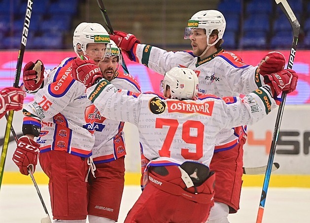 Poruba si upevnila vedení v první hokejové lize, Slavia opět prohrála