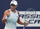 Australská tenistka Ashleigh Bartyová se hecuje na turnaji v Miami.
