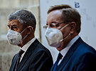 Premiér Andrej Babi na tiskové konferenci s novým ministrem zdravotnictví...