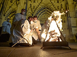 Vigilie před velkými svátky jsou v křesťanské liturgii doloženy od 5. století,...