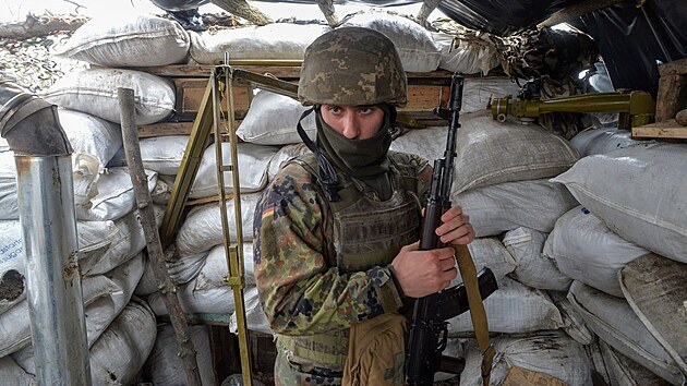 len ukrajinskch ozbrojench sil pobl msta Zolote v Luhansk oblasti na Ukrajin (7. dubna 2021)