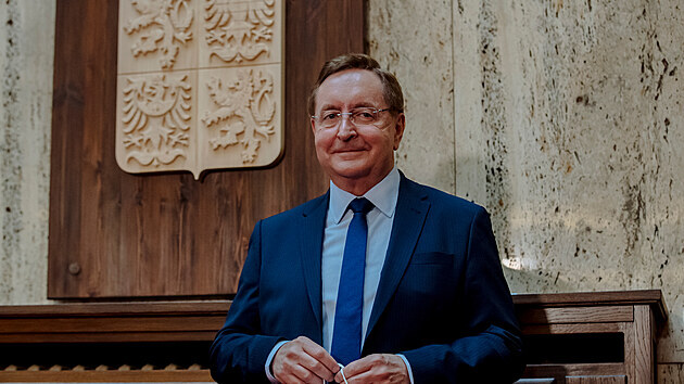 V pořadí čtvrtým „covidovým“ ministrem zdravotnictví České republiky se ve středu stal Petr Arenberger.  (7.dubna 2021)
