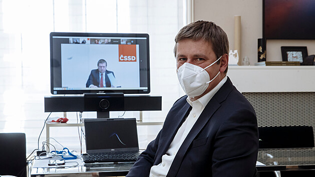 Tomáš Petříček na on-line sjezdu vládní ČSSD. (9.dubna 2021)