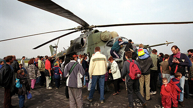 V roce 2003 se Den NATO pesthoval z centra Ostravy na letit v Monov