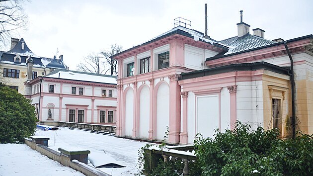 Budova Liebiegova pal�ce v Liberci proch�z� n�ro�nou opravou