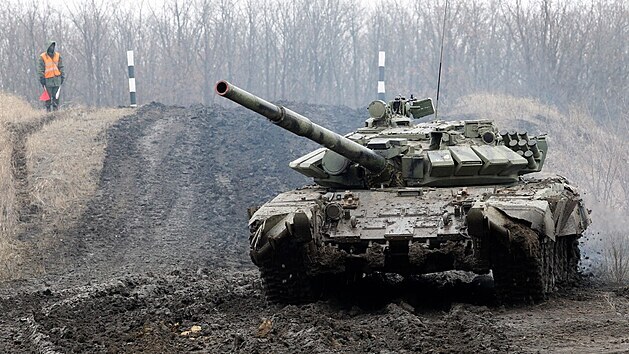 Tank proruskch separatist ze samozvan Donck lidov republiky na vchod Ukrajiny (28. ledna 2021)