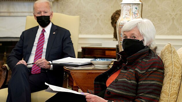 Americk prezident Joe Biden s americkou ministryn financ Janet Yellenovou. (29. ledna 2021)