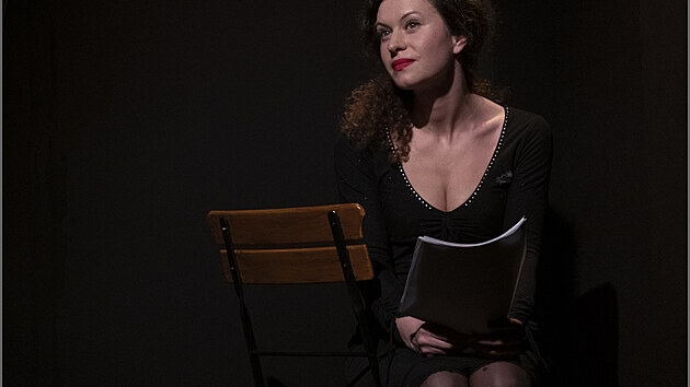 Máša Málková během zkoušek představení Pro Tebe, má lásko v Divadle Viola