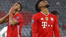 Eric-Maxim Choupo-Moting a Kingsley Coman z Bayernu Mnichov b�hem úvodního...