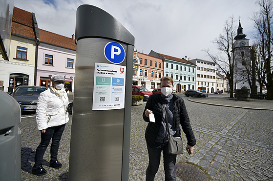 Velké Meziíí pelo v centru msta k modernímu systému zpoplatnného...