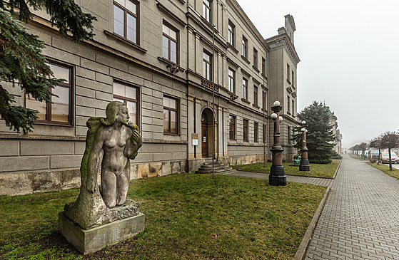 Na sochařské škole v Hořicích se dostali do sporu umělci a technici (4. 3....